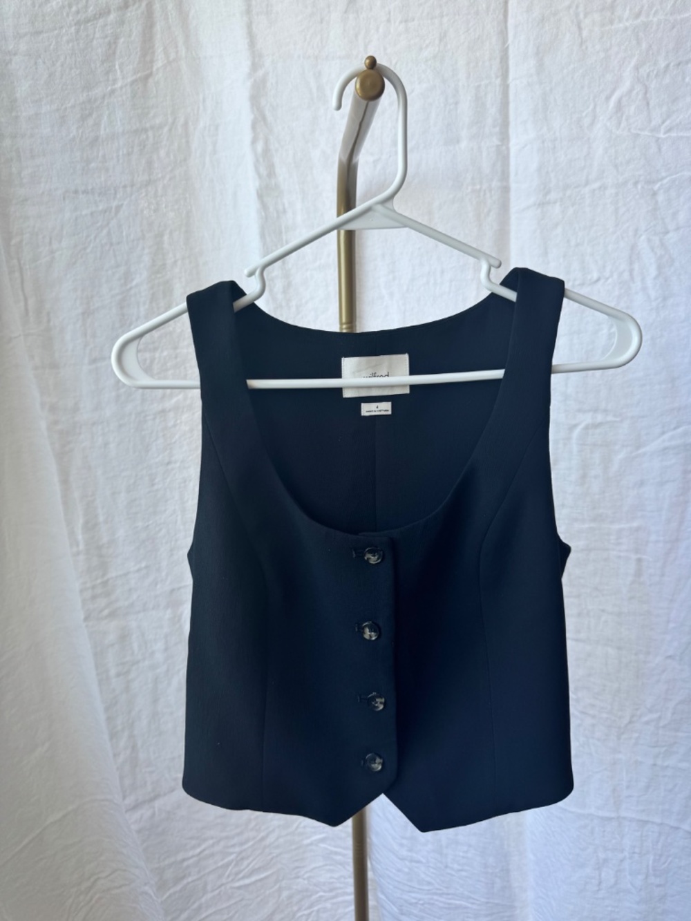 Wilfred Black Sleeveless Button-Front Vest - Picture 2 of 3